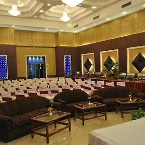 Plaza 3*, Varanasi India